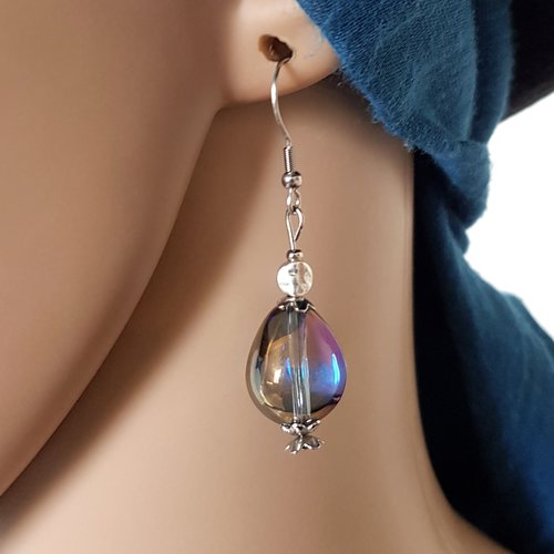 Boucle d'oreille perles en verre transparent avec reflets violet et bleu, coupelles, fleurs, crochet en métal acier inoxydable argenté
