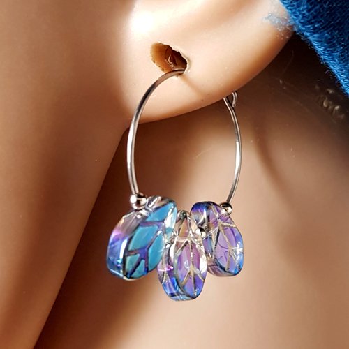 Boucle d'oreille petite créole, feuilles, perles en verre bleu avec reflets, transparente, crochet en métal acier inoxydable argenté
