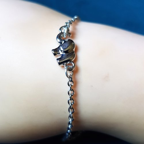 1 bracelet éléphant, chaîne d'extension, fermoir en métal argenté