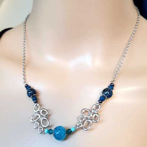 Collier pendentif connecteurs, perles en verre bleu, noir, fermoir, chaîne en métal acier inoxydable argenté