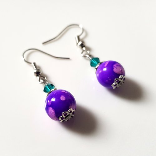 Boucle d'oreille perles en verre violet, rose, crochet en métal argenté