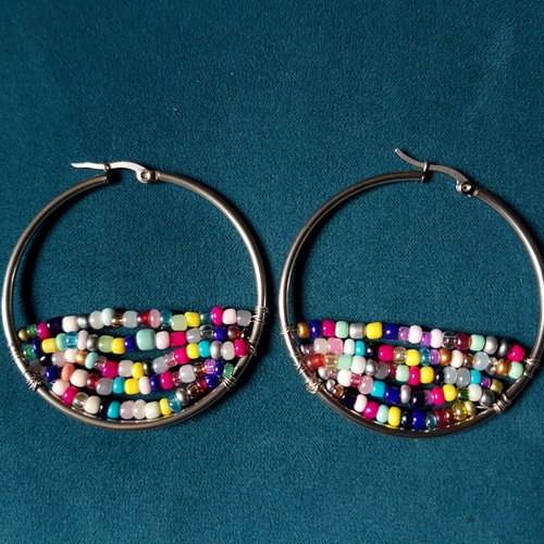 Grande boucle d'oreille créole, perles en verre, métal acier inoxydable argenté