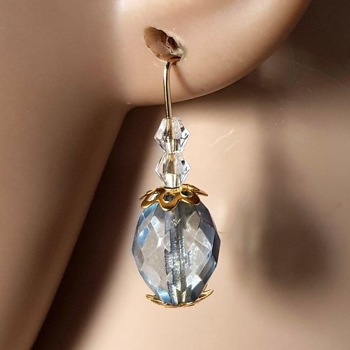 Boucle d'oreille perles en verre transparent bleuté, coupelles, crochet en métal acier inoxydable doré