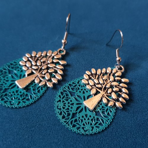 Boucle d'oreille arbre, goutte, ajourée léger émaillé turquoise, crochet en métal acier inoxydable argenté