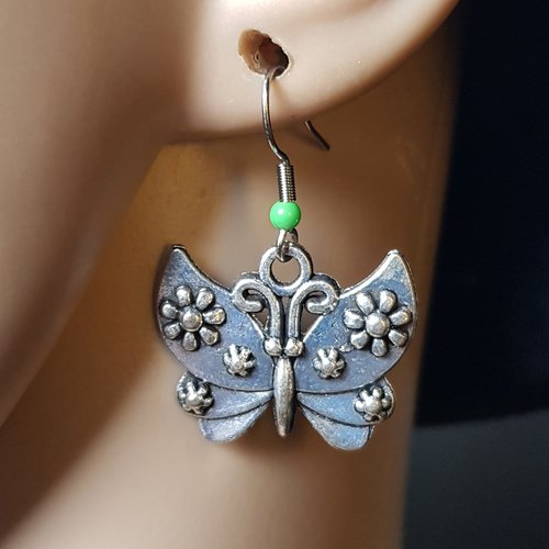Boucle d'oreille papillon, perles verte, crochet en métal acier inoxydable argenté