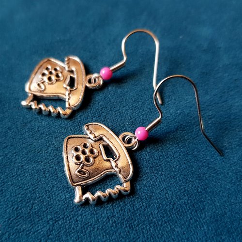 Boucle d'oreille téléphone, perles rose, crochet en métal acier inoxydable argenté