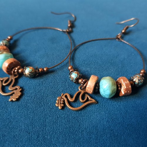 Boucle d'oreille créole, oiseaux, perles en acrylique, bleu, beige, métal bronze
