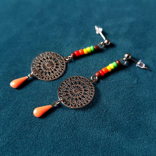 Boucle d'oreille rosace inoxydable léger, ajouré, goutte émaillé orange, perle, crochet puce en métal acier inoxydable argenté
