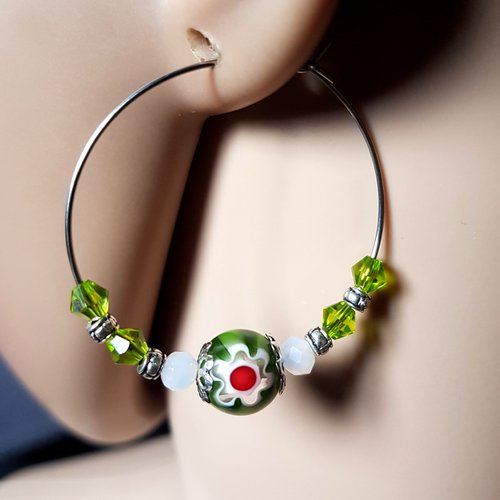 Boucle d'oreille créole, perles en verre fleur, rouge, vert, blanc, métal acier inoxydable argenté