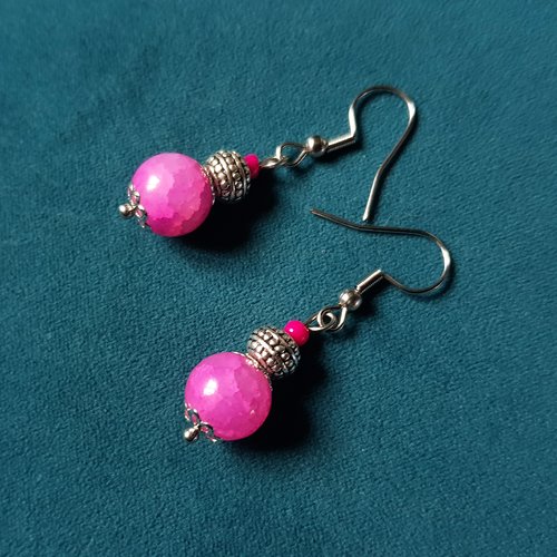 Boucle d'oreille perles en verre rose fuchsia marbré, crochet en métal acier inoxydable argenté