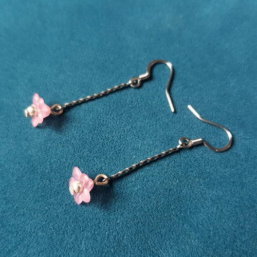Boucle d'oreille fleur rose acrylique, connecteurs tige torsadé, crochet en métal acier inoxydable argenté