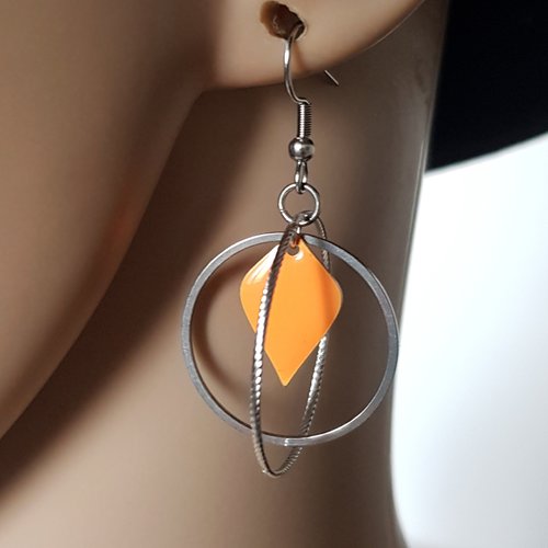 Boucle d'oreille losange émaillé orange, crochet en métal acier inoxydable argenté
