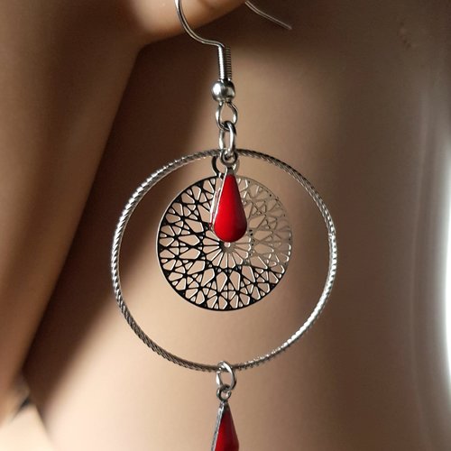 Boucle d'oreille rosace, goutte émaillé rouge, crochet en métal acier inoxydable argenté