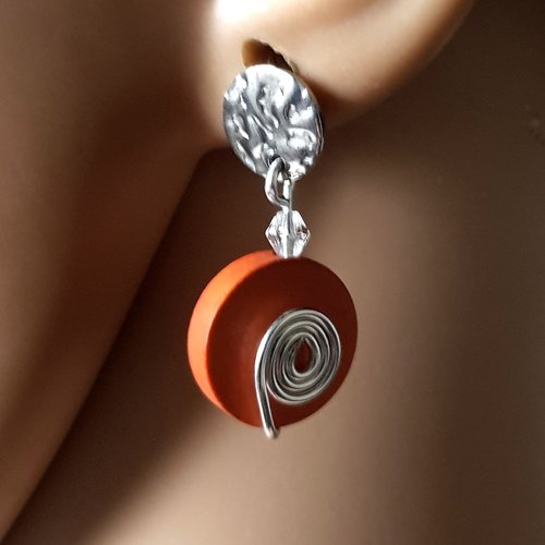 Boucle d'oreille cercle en bois léger orange, crochet puce ronde plate en métal acier inoxydable argenté