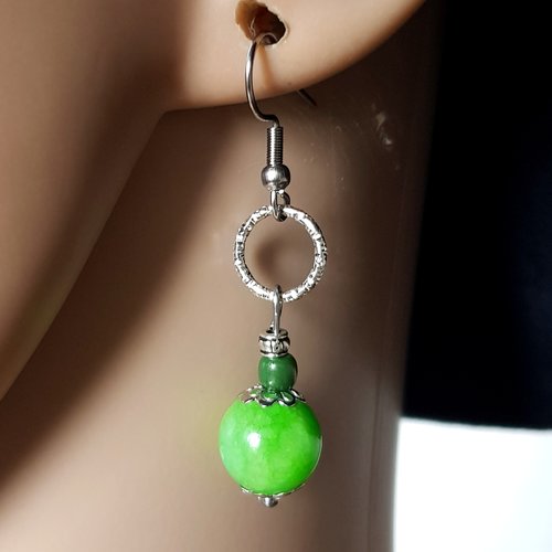 Boucle d'oreille perles en verre verte, crochet en métal acier inoxydable argenté