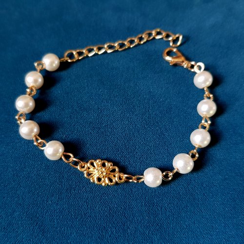 Bracelet perles blanche en acrylique, chaîne, fermoir mousqueton, chaîne d’extension, métal doré