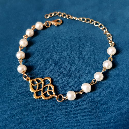 Bracelet perles blanche en acrylique, chaîne, fermoir mousqueton, chaîne d’extension, métal doré