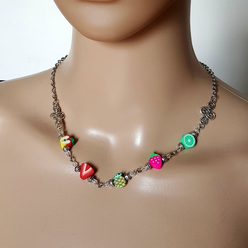 Collier perles acrylique fruits multicolore, fermoir, chaîne en acier inoxydable argenté