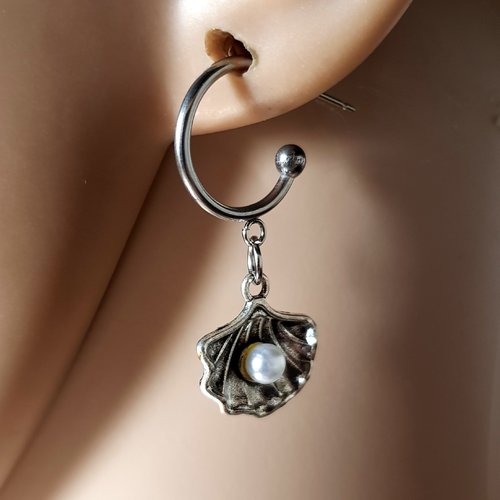Boucle d'oreille coquillage, perles blanche, crochets en métal acier inoxydable argenté