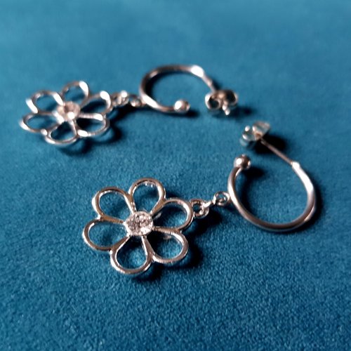 Boucle d'oreille fleurs avec strass transparent, crochets en métal acier inoxydable argenté