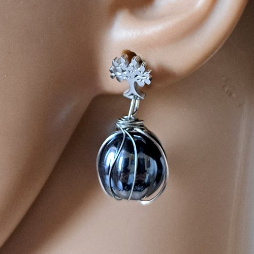 Boucle d'oreille perles en verre émaillé noir brillant, crochet arbre en métal acier inoxydable argenté