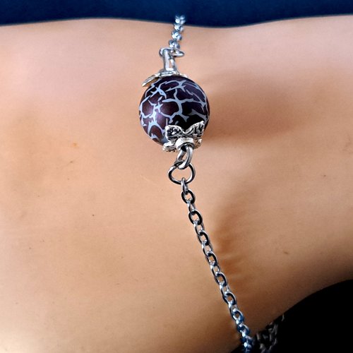 Bracelet perles en verre prune marbré gris, coupelles, chaîne, fermoir en métal acier inoxydable argenté