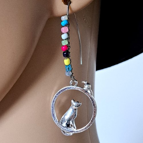 Boucle d'oreille chats, perles en rocaille en verre multicolore, crochets en métal acier inoxydable argenté