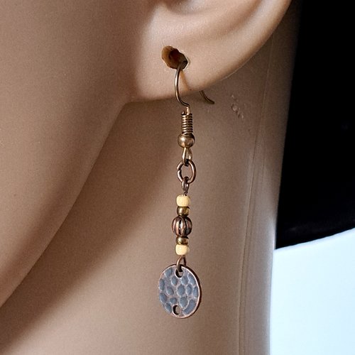 Boucle d'oreille perles en verre et cuivre, crochets en métal bronze