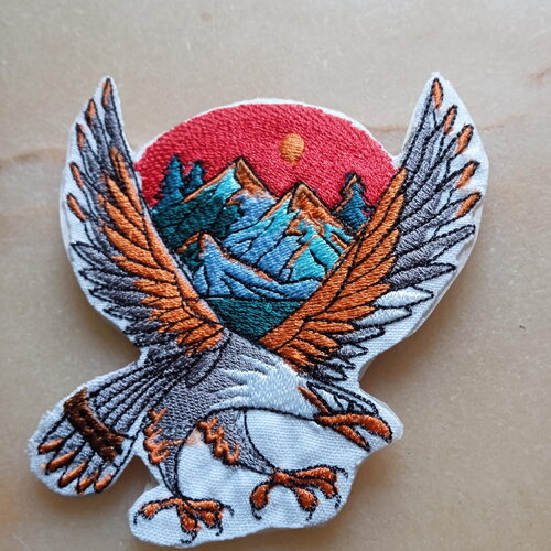 Aigle majestueux patch brodé écusson brodé