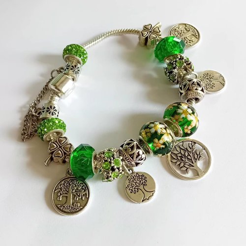 Bracelet "odyssée argentée" – style charms & verre