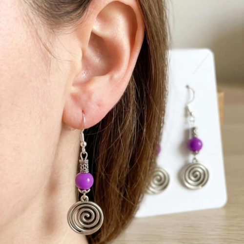 Boucles d'oreilles "lilas" – perles de verre 6 mm & breloques argentées