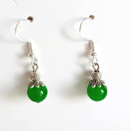 Boucles d’oreilles pendantes perle verte – style fruit