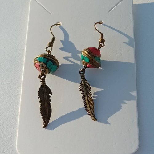 Boucles d’oreilles "plume nomade" – style tibétain & mosaïque