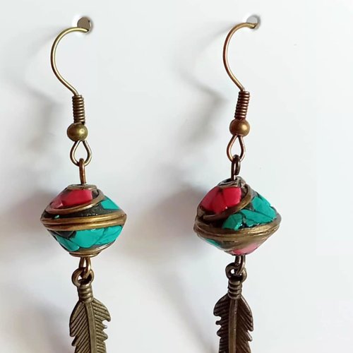 Boucles d’oreilles "plume nomade" – style tibétain & mosaïque