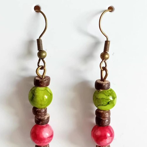 Boucles d’oreilles perles vertes et rouges – style bohème | bijou artisanal femme | cadeau nature