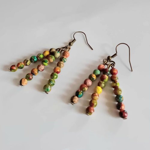 Boucles d’oreilles artisanales à trois rangs de perles multicolores – style bohème