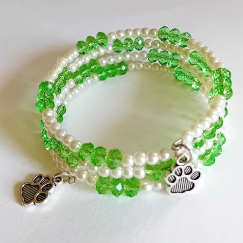 Bracelet multi rangs vert et perles blanches