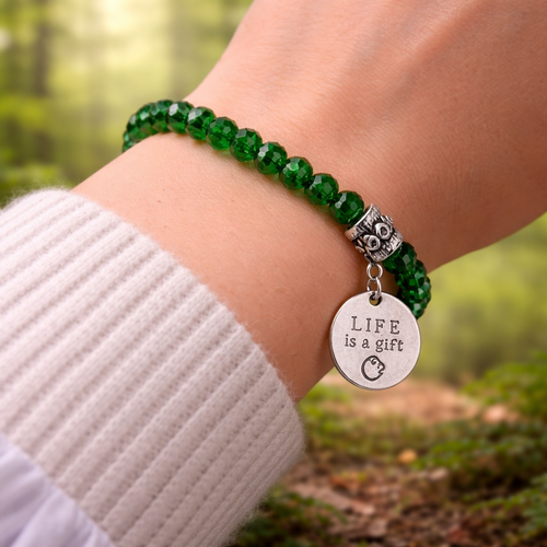 Bracelet vert & charme “life is a gift”