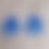 Boucles d'oreilles gouttes bleu foncé et grappe blanc
