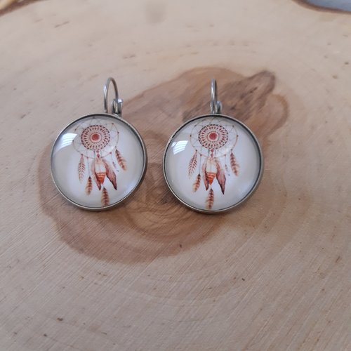 Boucle d'oreille dormeuse cabochon attrape-rêves