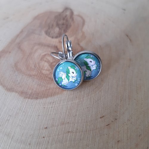 Boucle d'oreille dormeuse licorne bleu
