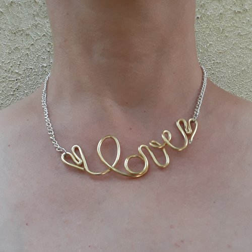 Collier love doré