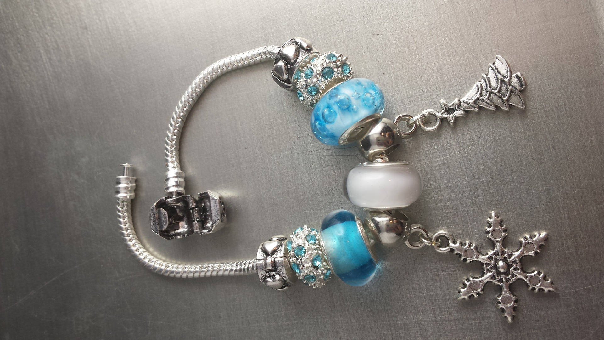 bracelet pandora reine des neiges bracelet pandora reine des neiges