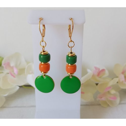 Boucles d'oreilles pendentif émail vert et perles en verre colonne bicolore