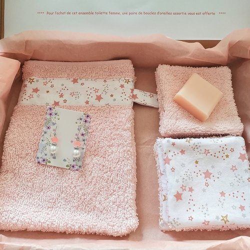 Box gant de toilette et 8 lingettes couleur saumon