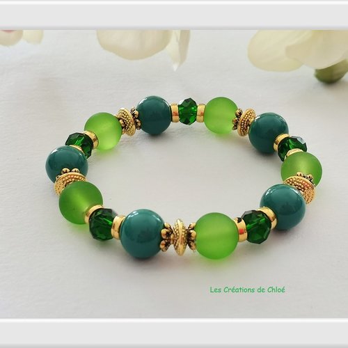 Bracelet fil élastique perles en verre ton vert