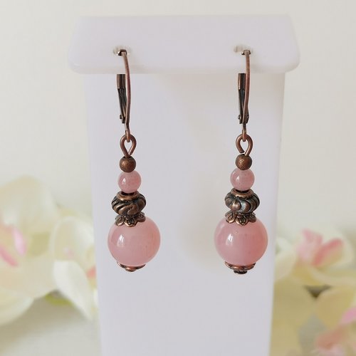 Boucles d'oreilles apprêts cuivre et perles en verre vieux rose imitation jade