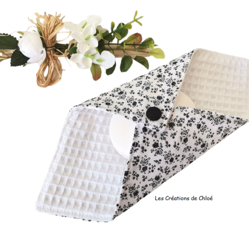 Pochette à savon tissus blanc et motifs imprimé fleurs