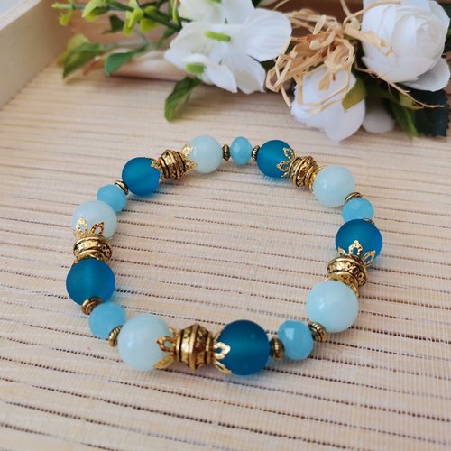 Bracelet fil élastique perles jade et verre dépoli bleu