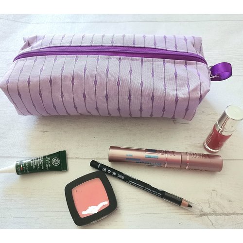 Trousse fourre tout bleu lilas et violette